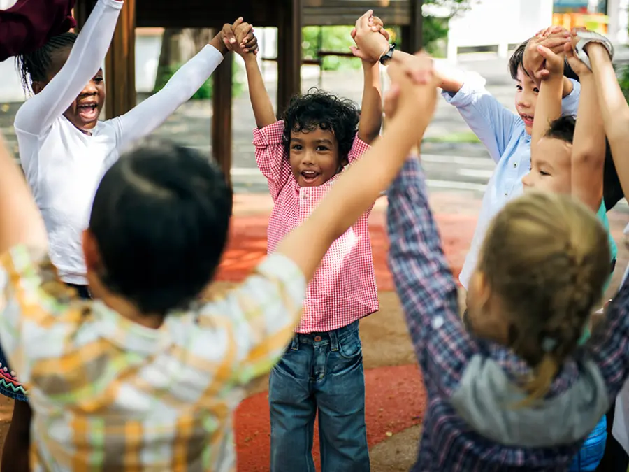 happy-kids-playing-in-circle.jpeg